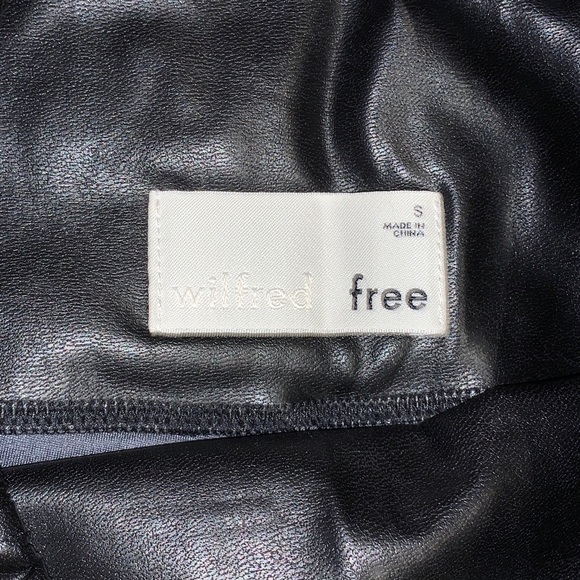Wilfred Free Daria Vegan Leather Leggings Size S - Picture 9 of 13